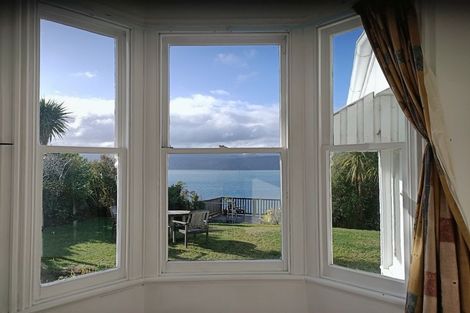 Photo of property in 164 Seatoun Heights Road, Seatoun, Wellington, 6022