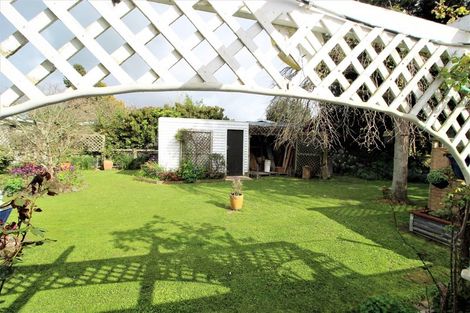 Photo of property in 19 Bowen Street, Woodville, 4920