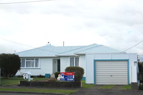Photo of property in 26 Stuart Place, Blagdon, New Plymouth, 4310