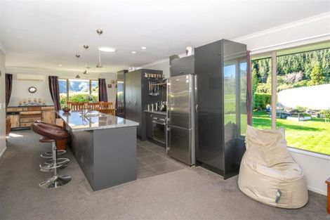 Photo of property in 37 Wakefield Street, Tuamarina, Blenheim, 7273