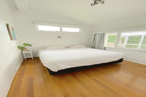 Photo of property in 1/23a Gladstone Road, Northcote, Auckland, 0627