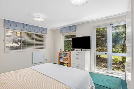 Photo of property in 4 Ranui Terrace, Tawa, Wellington, 5028