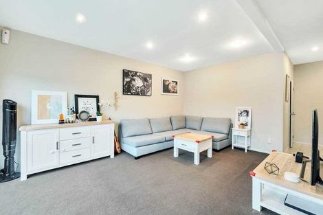 Photo of property in 10/45a Swanson Road, Henderson, Auckland, 0610