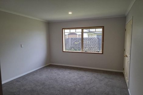 Photo of property in 27 Cranbrook Place, Rototuna North, Hamilton, 3210