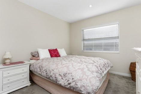 Photo of property in 7 Carex Way, Long Bay, Auckland, 0630