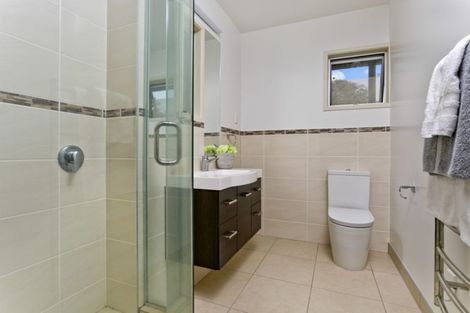 Photo of property in 6 Asbury Crescent, Campbells Bay, Auckland, 0630