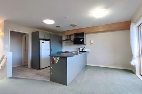 Photo of property in 3/81 Birkenhead Avenue, Birkenhead, Auckland, 0626