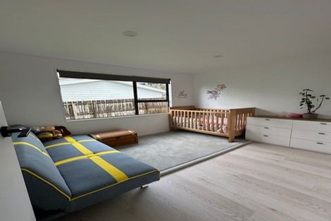 Photo of property in 2/57 Kiwi Esplanade, Mangere Bridge, Auckland, 2022