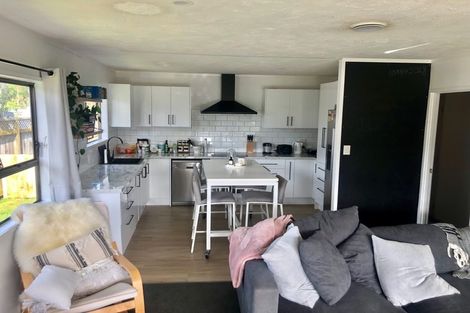 Photo of property in 81 Salisbury Road, Birkdale, Auckland, 0626