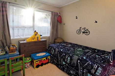 Photo of property in 56 Cyclarama Crescent, Massey, Auckland, 0614