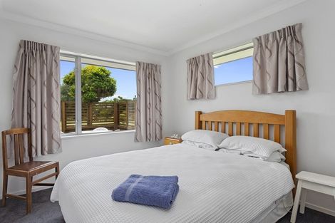 Photo of property in 5 Haydon Place, Amberley, 7410