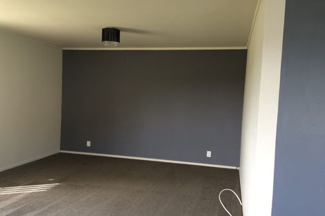 Photo of property in 61a Farquhar Road, Glendene, Auckland, 0602