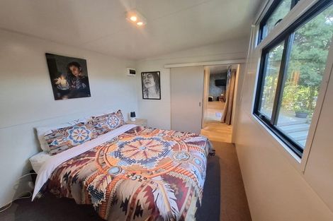 Photo of property in 9a Beaumont Crescent, Frankleigh Park, New Plymouth, 4310