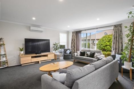 Photo of property in 15 Lydiard Place, Beachlands, Auckland, 2018