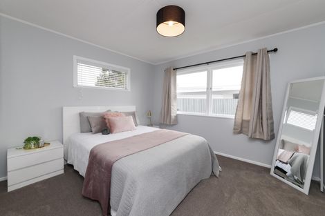 Photo of property in 26 Apollo Parade, Milson, Palmerston North, 4414