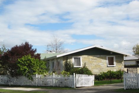 Photo of property in 4 Crichton Place, Havelock North, 4130