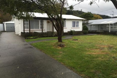 Photo of property in 71 Peel Place, Wainuiomata, Lower Hutt, 5014