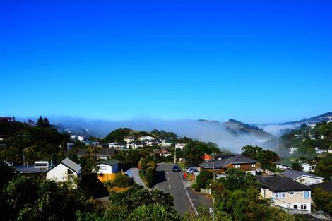 Photo of property in 42a Glanmire Road, Newlands, Wellington, 6037