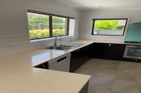 Photo of property in 1/50 Edgeworth Road, Glenfield, Auckland, 0629