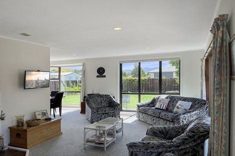 Photo of property in 13 Benmore Place, Omarama, 9412