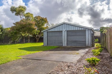 Photo of property in 13 Farrier Grove, Featherston, 5710