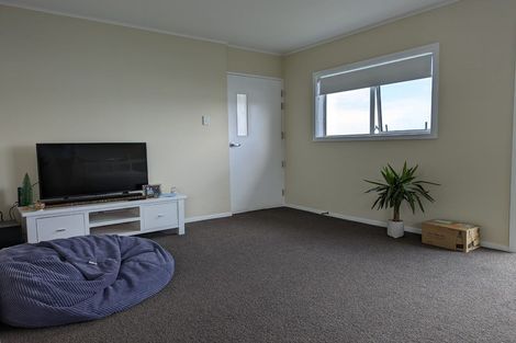 Photo of property in 8d Nikau Road, Point Howard, Lower Hutt, 5013