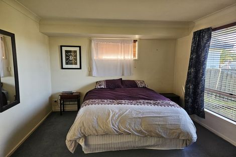 Photo of property in 8 Fresil Lane, Massey, Auckland, 0614