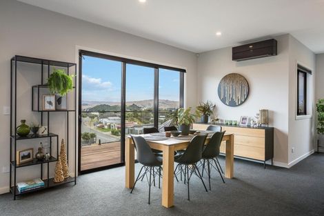 Photo of property in 15 Yorkshire Close, Whitby, Porirua, 5024