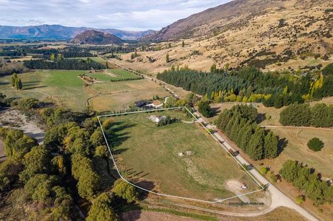 Photo of property in 930 Mount Barker Road, Wanaka, 9382