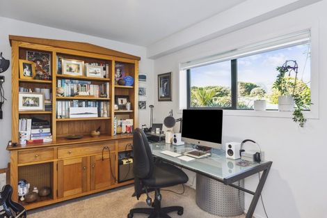 Photo of property in 116a Paetawa Road, Peka Peka, Waikanae, 5391