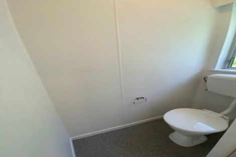 Photo of property in 3c Peckham Grove, Tawa, Wellington, 5028