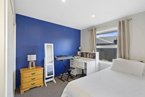 Photo of property in 8 Bargrove Close, Halswell, Christchurch, 8025