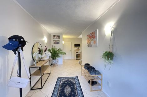 Photo of property in 947 East Coast Road, Torbay, Auckland, 0630