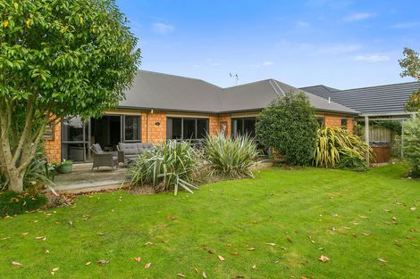 Photo of property in 35 Norfolk Drive, Cambridge, 3434