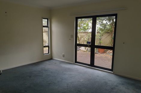 Photo of property in 3 Birkhall Grove, Strathmore Park, Wellington, 6022