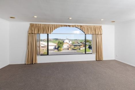 Photo of property in 28 Friesian Place, Grandview Heights, Hamilton, 3200