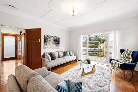 Photo of property in 7 Akatea Street, Berhampore, Wellington, 6023