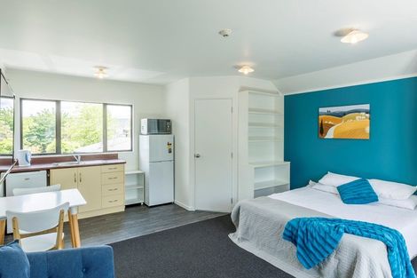 Photo of property in 35 Jones Crescent, Melville, Hamilton, 3206