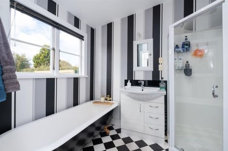 Photo of property in 128 Miranda Street, Stratford, 4332