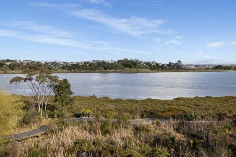 Photo of property in 10 Bay Street, Matua, Tauranga, 3110