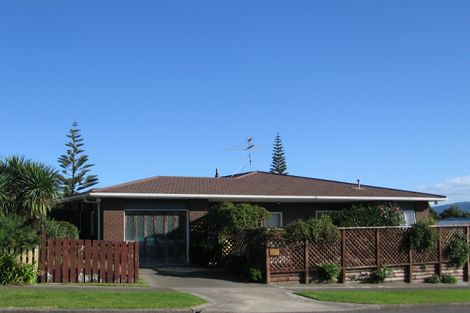 Photo of property in 4 Campion Road, Waikanae Beach, Waikanae, 5036