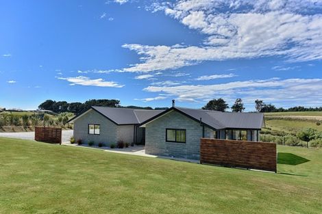 Photo of property in 27 Helena Street, Fortrose, Invercargill, 9875