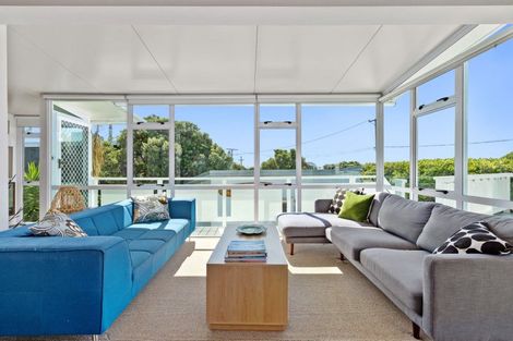 Photo of property in 48 Blue Pacific Parade, Riversdale Beach, Masterton, 5872