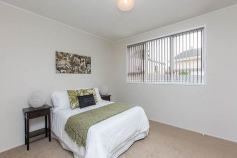 Photo of property in 9 Serrano Place, Clover Park, Auckland, 2023