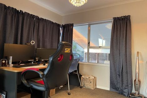 Photo of property in 19a Rodney Street, Howick, Auckland, 2014