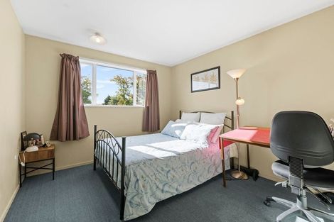 Photo of property in 72 Aorangi Road, Bryndwr, Christchurch, 8053