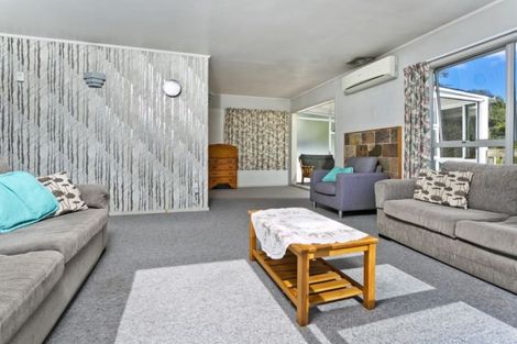 Photo of property in 93 John Downs Drive, Browns Bay, Auckland, 0630