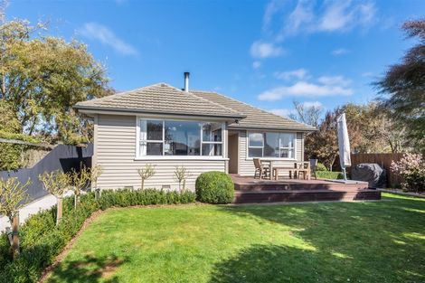 Photo of property in 68 Winters Road, Redwood, Christchurch, 8051