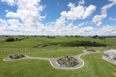 Photo of property in 225 Makara Road, Halcombe, Feilding, 4779