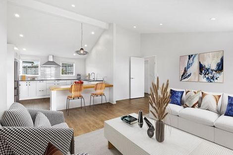 Photo of property in 1/168 Glamorgan Drive, Torbay, Auckland, 0630